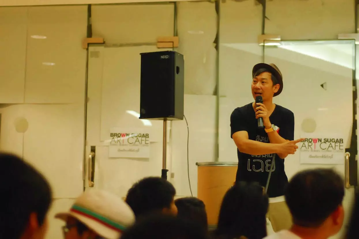 บรรยายละครแทรกสด บรรยายละครแทรกสด