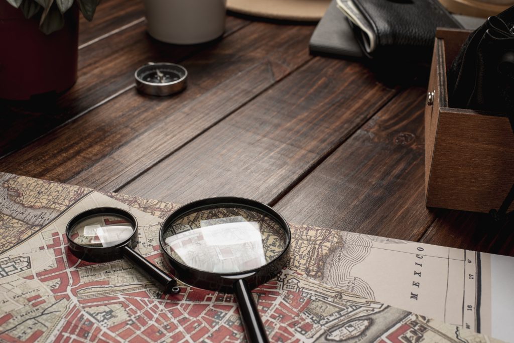 view-world-travel-map-with-magnifying-glass Sherlock Holmes